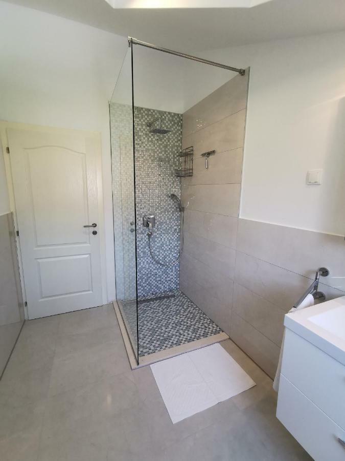 New Apartments 9 Minutes From Split Airport Kastela Exterior photo