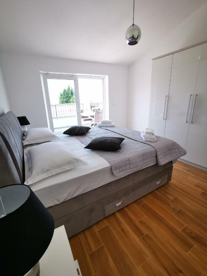 New Apartments 9 Minutes From Split Airport Kastela Exterior photo